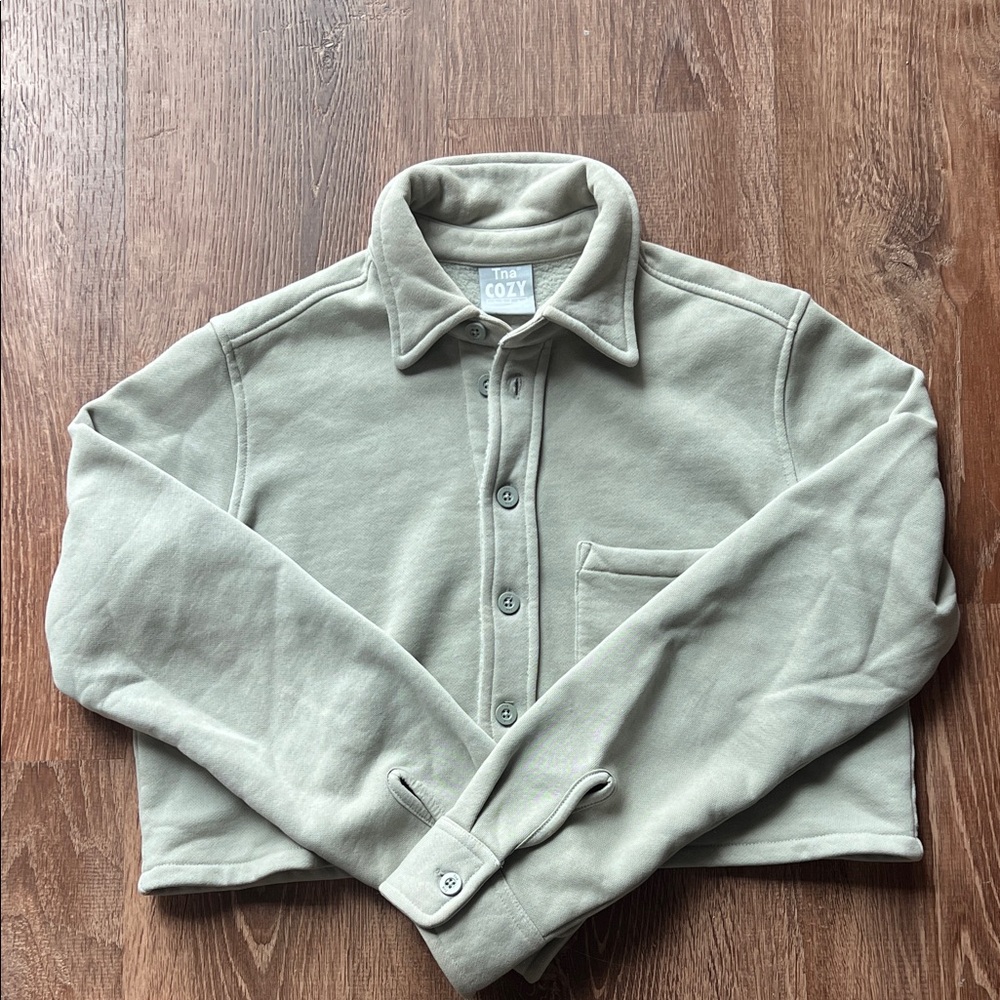 TNA Aritzia Sage Green Button-Up cropped fJacket XS